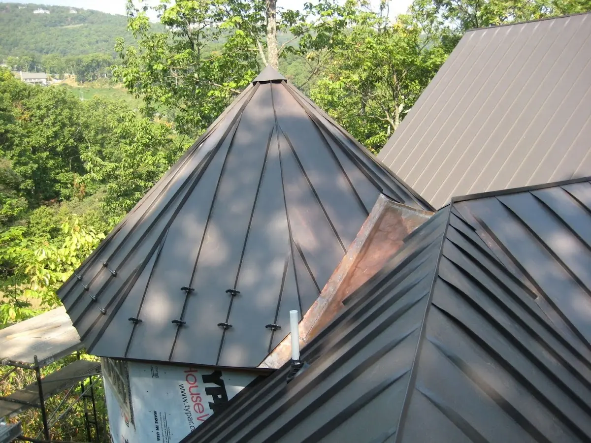 Professional Roof Tarp Installation by Craftsman Roofing in Upper Makefield